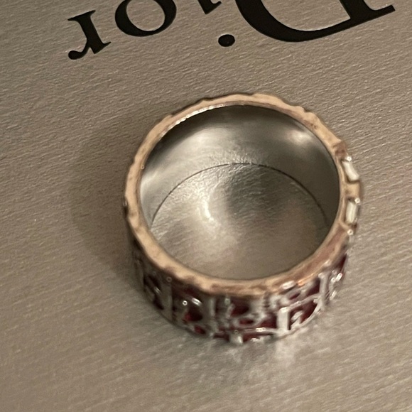 Dior Ring - Picture 5 of 11